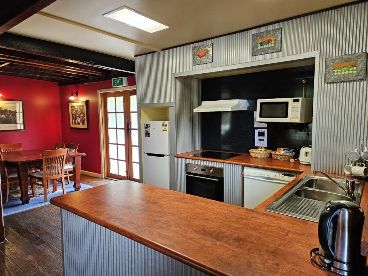 The Camperdown Mill Aparthotel Buitenkant foto