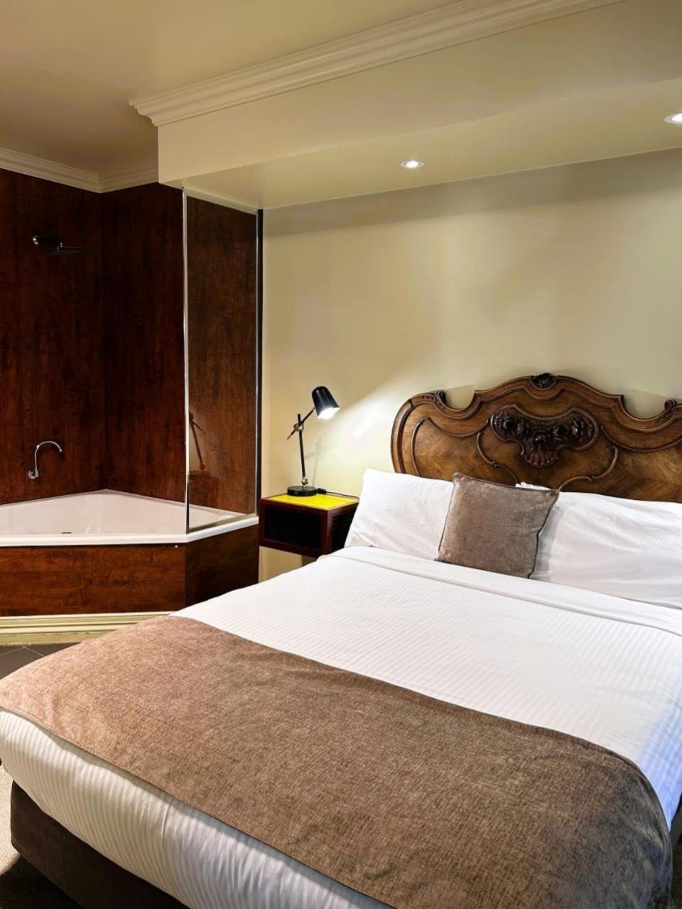 The Camperdown Mill Aparthotel Buitenkant foto