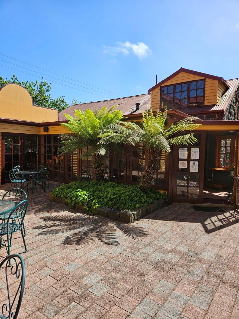 The Camperdown Mill Aparthotel Buitenkant foto